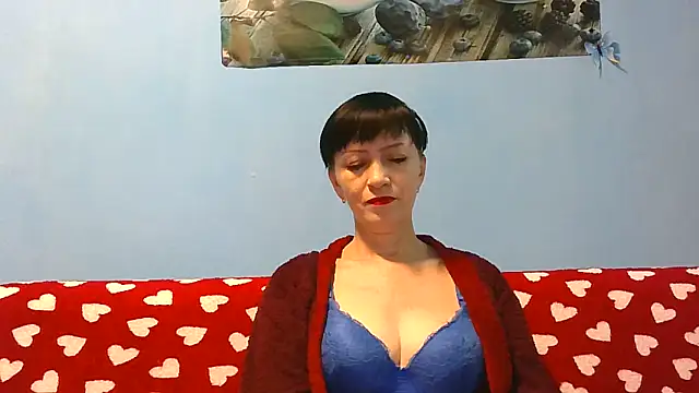 Snapshot of IffetLove42 chatting on 05.27.26 IffetLove42 online show from 05.27.26