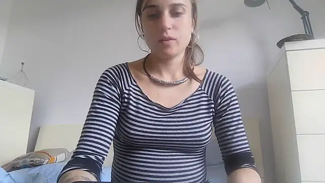 Snapshot of SinnEmily chatting on 11.09.25 SinnEmily online show from 11.09.25