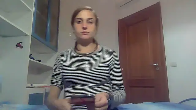 Snapshot of SinnEmily chatting on 11.20.25 SinnEmily online show from 11.20.25