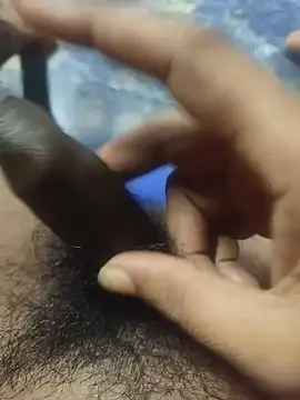 kkarish24 online show from 10.27.25