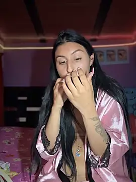 Snapshot of anny__18 chatting on 11.05.25 anny 18 online show from 11.05.25