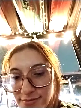 Snapshot of bellastorme04 chatting on 03.27.26 bellastorme04 online show from 03.27.26