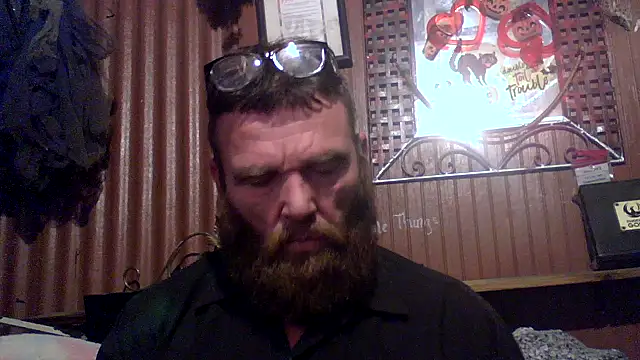 F33L GOOD online show from 10.27.25