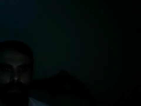 Snapshot of giovanift111 chatting on 10.28.25 giovanift111 online show from 10.28.25