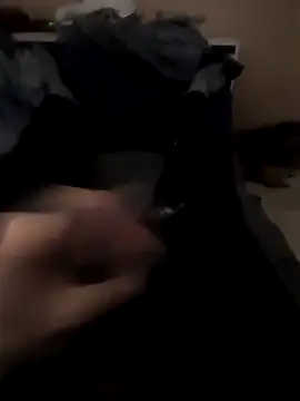 Snapshot of giovanift111 chatting on 12.21.25 giovanift111 online show from 12.21.25