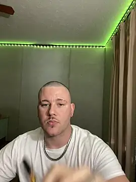 Snapshot of thepornplugz chatting on 02.21.26 thepornplugz online show from 02.21.26