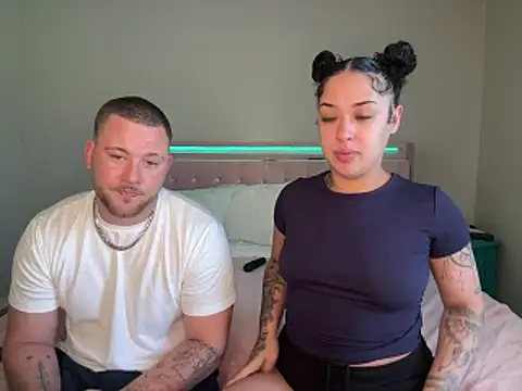 Snapshot of thepornplugz chatting on 04.11.26 thepornplugz online show from 04.11.26