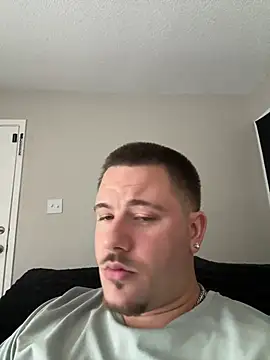 Snapshot of thepornplugz chatting on 05.15.26 thepornplugz online show from 05.15.26