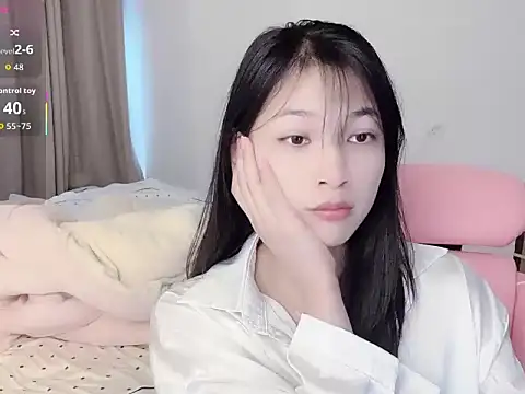 Snapshot of -Amy-888 chatting on 11.04.25 -Amy-888 online show from 11.04.25