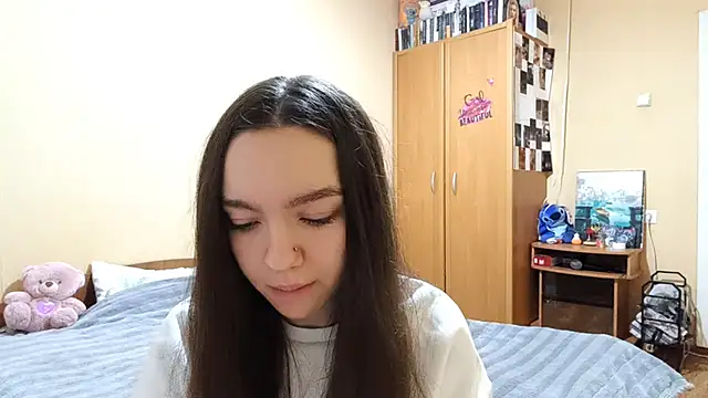 Snapshot of Kimixoo chatting on 11.22.25 Kimixoo online show from 11.22.25