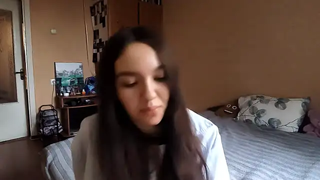 Snapshot of Kimixoo chatting on 11.23.25 Kimixoo online show from 11.23.25