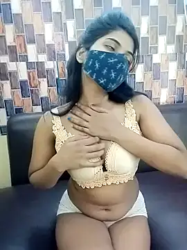 Snapshot of Indian-Glory chatting on 11.15.25 Indian-Glory online show from 11.15.25