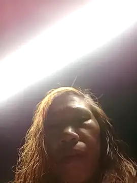 Snapshot of bella-la chatting on 02.18.26 bella-la online show from 02.18.26