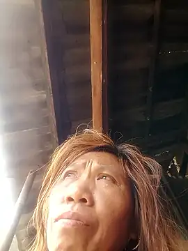 Snapshot of bella-la chatting on 03.27.26 bella-la online show from 03.27.26