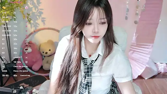 Yiluo95 online show from 06.09.26