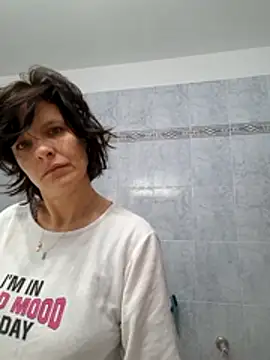 Piediniecollant online show from 12.23.25