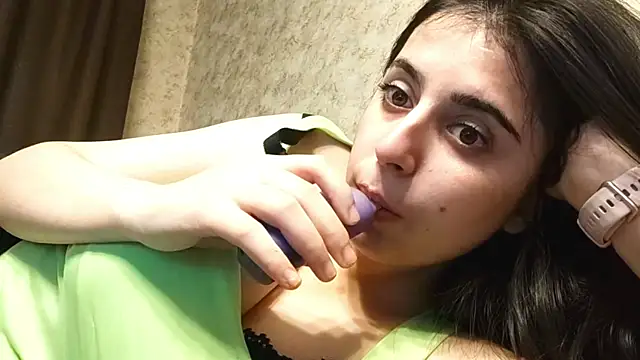 Lina rix online show from 10.28.25