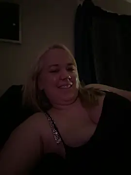 Snapshot of SilverSeductress chatting on 01.10.26 SilverSeductress online show from 01.10.26