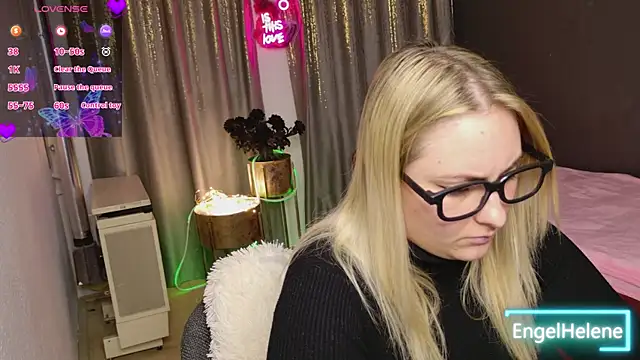 EngelHelene online show from 03.13.26