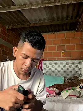 Snapshot of wild_best chatting on 11.20.25 wild best online show from 11.20.25