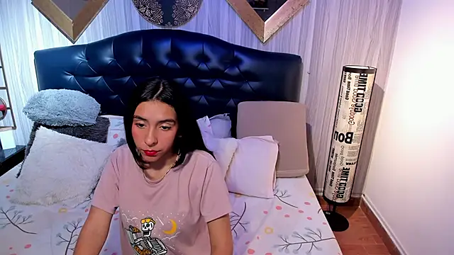 shirley sweet  online show from 10.30.25