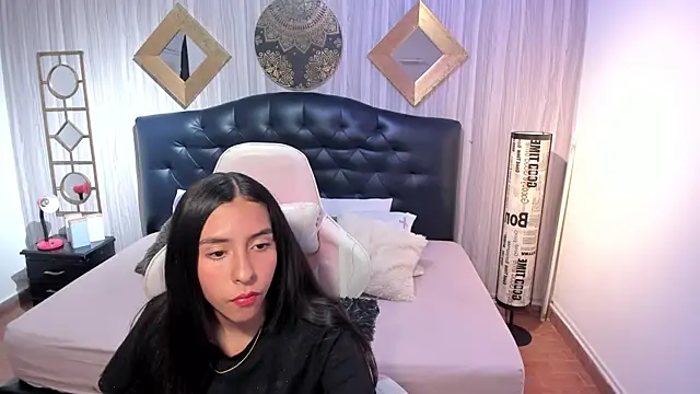 shirley sweet  online show from 11.01.25