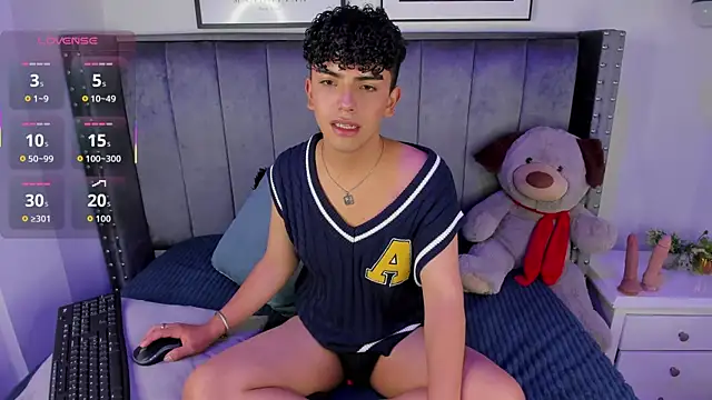 Niick Twiink online show from 10.29.25