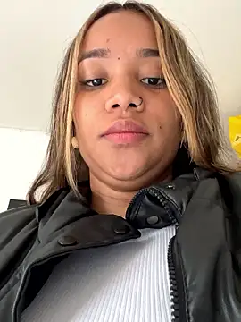 AriVelvet online show from 01.10.26