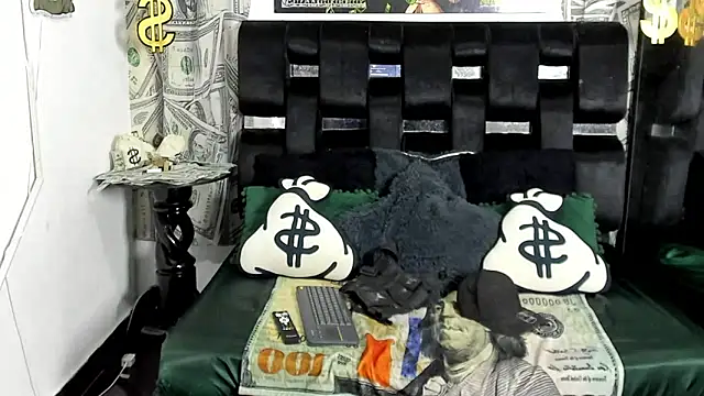 Snapshot of Latin_Duo13 chatting on 11.23.25 Latin Duo13 online show from 11.23.25