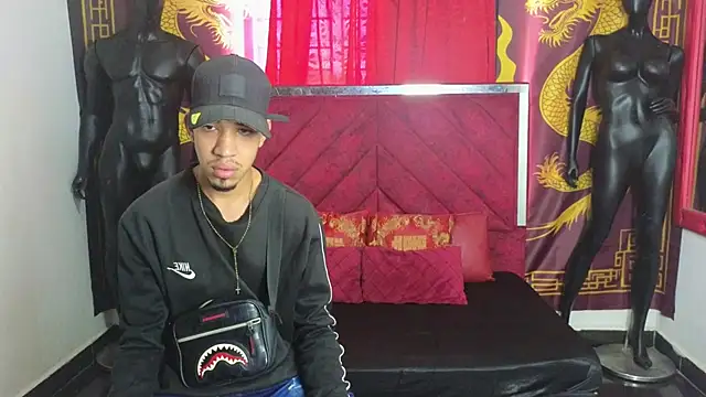 Snapshot of Latin_Duo13 chatting on 11.26.25 Latin Duo13 online show from 11.26.25