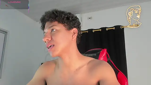 Maximiliano Khalil online show from 03.13.26