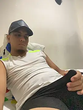 Snapshot of MichaManu7 chatting on 11.07.25 MichaManu7 online show from 11.07.25