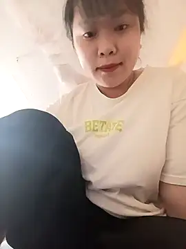 Snapshot of Ciin_hello chatting on 11.05.25 Ciin hello online show from 11.05.25