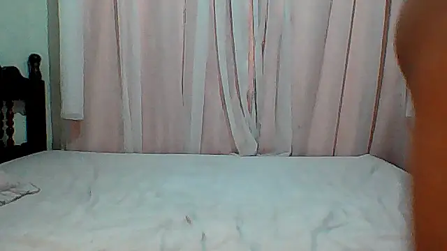 HotGiirl2025 online show from 12.23.25