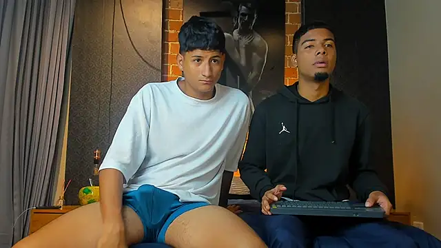 Snapshot of Jack_and_Joes chatting on 12.01.25 Jack and Joes online show from 12.01.25