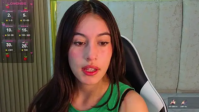 Snapshot of Nikka_Tx chatting on 12.14.25 Nikka Tx online show from 12.14.25