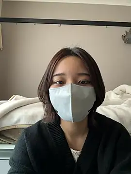 Snapshot of shuri_rin_ch chatting on 10.29.25 shuri rin ch online show from 10.29.25