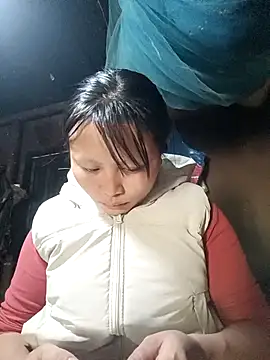 Snapshot of yoyo-mi chatting on 11.15.25 yoyo-mi online show from 11.15.25