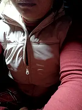 Snapshot of yoyo-mi chatting on 01.15.26 yoyo-mi online show from 01.15.26