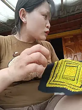 Snapshot of yoyo-mi chatting on 05.18.26 yoyo-mi online show from 05.18.26