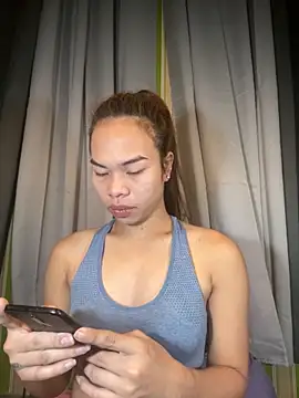 Snapshot of kierra_fox chatting on 11.07.25 kierra fox online show from 11.07.25