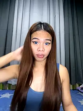 Snapshot of kierra_fox chatting on 11.22.25 kierra fox online show from 11.22.25