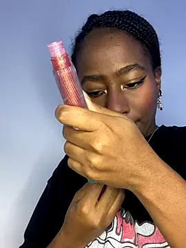 Snapshot of milarain chatting on 11.24.25 milarain online show from 11.24.25