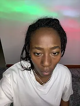 Snapshot of milarain chatting on 02.10.26 milarain online show from 02.10.26