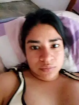 Snapshot of AlayaMore chatting on 11.01.25 AlayaMore online show from 11.01.25