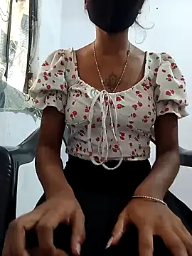 chocolate girl 01 online show from 10.29.25