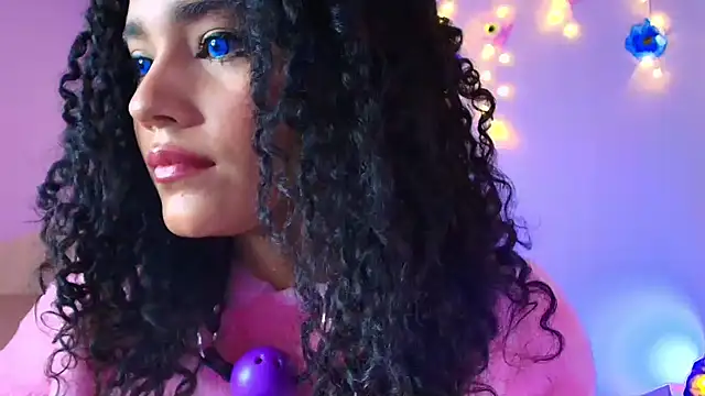 Snapshot of Aprilsweet2005 chatting on 12.02.25 Aprilsweet2005 online show from 12.02.25