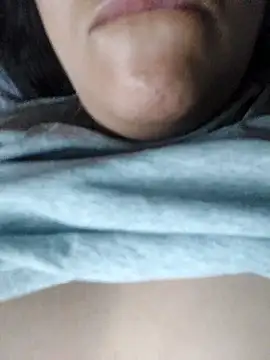 Snapshot of Camilu23 chatting on 12.21.25 Camilu23 online show from 12.21.25