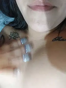 Snapshot of Camilu23 chatting on 02.26.26 Camilu23 online show from 02.26.26