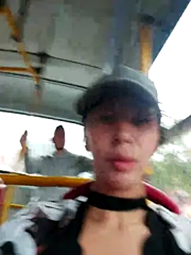 Moon And Sunn online show from 12.05.25